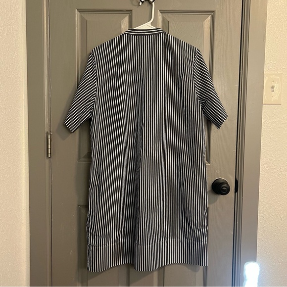 Everlane Women’s Blue and White Striped Button Down Cotton Dress - Picture 6 of 6